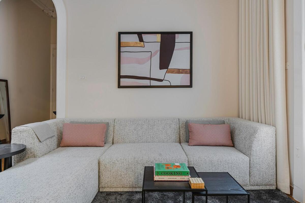 Downtown Tahrir - Spacious 2bd With View Appartamento Il Cairo