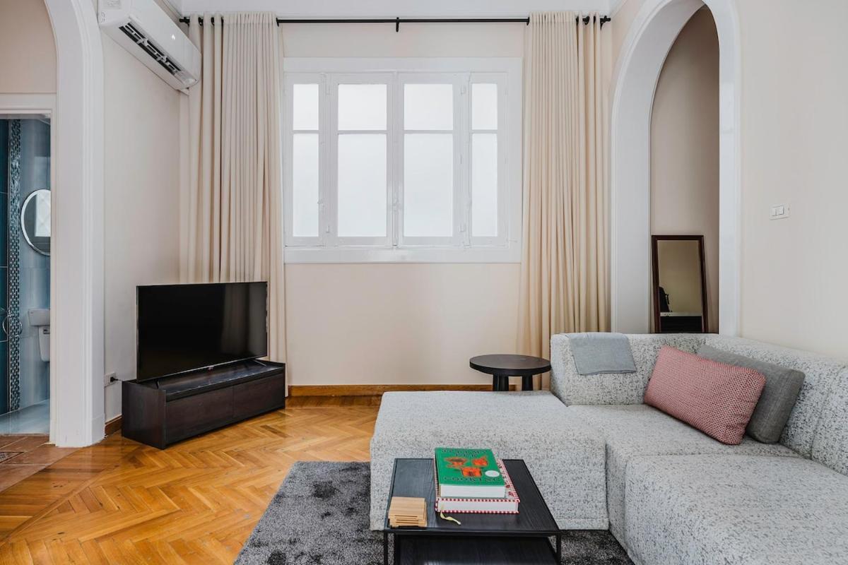 Downtown Tahrir - Spacious 2bd With View *